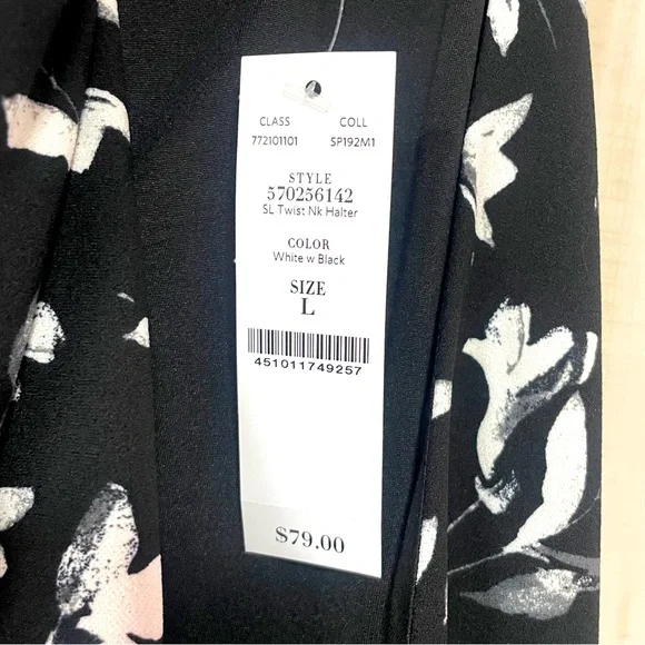 NWT White House Black Market Black White Floral Twist Neck Halter Top Sz L - Picture 6 of 7